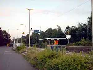 Blick von der Bahnhofsinsel auf die Gleise 4 und 3 (2007)