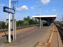 Bahnsteig (2008), Blick nach Osten