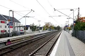 Bahnsteig des Haltepunkts Düsseldorf-Rath-Mitte