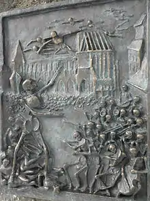 Bronzerelief von 1947 an der Ruine der Erfurter Barfüßerkirche als Erinnerung an deren Zerstörung 1944