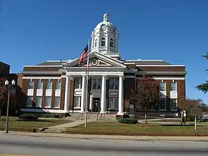 Barrow County Courthouse in Winder (2006). Das Courthouse wurde 1916 fertig gestellt. Im September 1980 wurde es als drittes Objekt im County in das NRHP eingetragen.