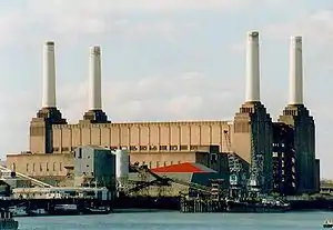 Battersea Power Station, Blick von der Vauxhall Bridge (vor 2006)