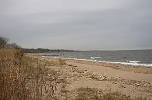 Strand der Bucht vom Wolfe’s Pond Park