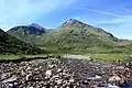 Blick von Nordosten aus dem Tal des Allt Srath a’ Chomair zum Beinn Sgritheall