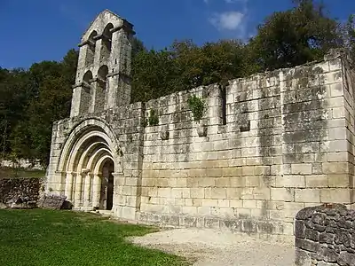 Ruine des Benediktinerpriorats in Belaygue