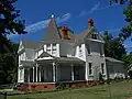 Benjamin Fitzpatrick House in Wetumpka, Tuskeena Street District ist gelistet auf der Alabama Register of Landmarks and Heritage.