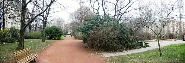 Blick in den Park von der Alten Jakobstraße