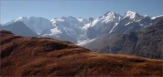 Berninagruppe von Nordosten mit Piz Palü, Bellavista, Piz Zupò, Crast'Agüzza, Piz Bernina und Piz Morteratsch