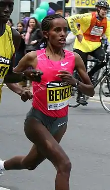 Bezunesh Bekele (4.)