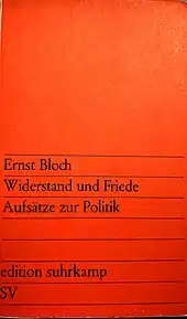 Hier ist ein Buchdeckel in der Farbe Orange abgebildet.