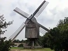 Aus Algermissen stammende Bockwindmühle