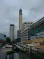 Teilstück der Farmers Bridge Schleusen Staffel mit dem Post Office Tower im Hintergrund