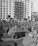 Das Sonder-Kfz-1 beim Appell der Berliner Kampfgruppen am 23. August 1961 in der Stalinallee.