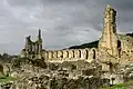 Ehemaliges Zisterzienserkloster Byland Abbey am Südrand