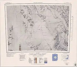 Karte des Evans-Firnfeldes von 1967, umgeben von Freyberg Mountains, Victory Mountains, The Pleiades, Mesa Range und den Monument-Nunatakkern