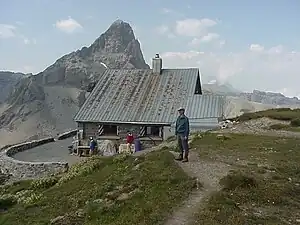 Cabane Rambert mit Petit Muveran