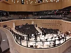 Der Saal des Casals Forum (Foto: 2022)