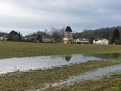 Der Ortskern von Champeaux im Winter