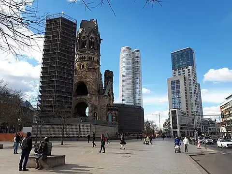 Breitscheidplatz mit Gedächtniskirche, Upper West, Zoofenster, 2018