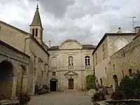 Kirche Mariä Geburt und Schloss Cassaigne