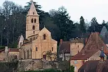 Ansicht der Pfarrkirche von Westen