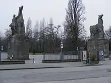 Skulpturengruppe Die Rossebändiger von Edwin Scharff als Relikt der Reichsausstellung Schaffendes Volk im Nordpark Düsseldorf