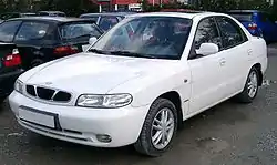 Daewoo Nubira Stufenheck (1997–1999)