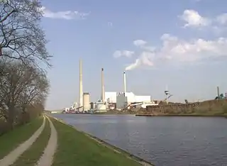 Der Odense-Kanal mit Blick Richtung Fynsværket