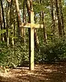 2007 aufgestelltes Kreuz zur Erinnerung an Das weiße Fräulein von der Dersaburg