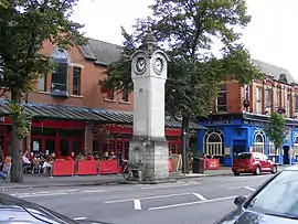 Der Clock Tower im Zentrum von Didsbury