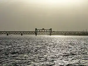 Amurbrücke in Dnipro (1955), nur untere Ebene hebbar