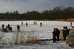 Eishockey auf dem Tugamer Sandteich (2009).