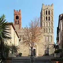 Kathedrale "Sainte-Eulalie-et-Sainte-Julie"