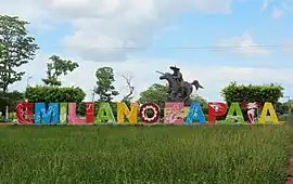 Emiliano Zapata – Ortseingang mit Reiterdenkmal