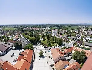 Ortszentrum von Fernitz mit Erzherzog-Johann-Park