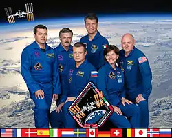 v. l. n. r.: Oleg Skripotschka, Alexander Kaleri, Dmitri Kondratjew, Paolo Nespoli, Catherine Coleman und Scott Kelly