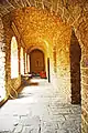 Abbaye Saint-Martin du Canigou, Kreuzgang, Ostgalerie