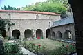 Abbaye Saint-Martin du Canigou, Kreuzganghof, Nord- und Ostgalerie