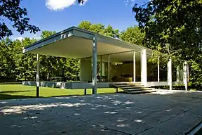 Farnsworth House im Jahr 2008