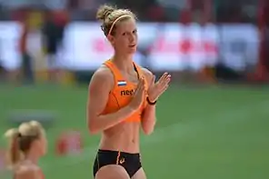 Femke PluimRang elf mit 4,30 m