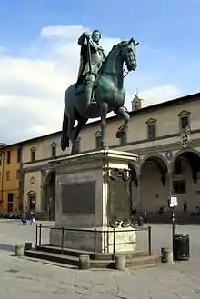 Reiterdenkmal Ferdinands I. auf der Piazza Santissima Annunziata in Florenz, Entwurf Giambologna und ausgeführt durch Pietro Tacca