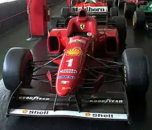 Frontansicht des Ferrari F310 (high nose)