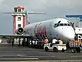 MD-82 der Lion Air vor dem alten Tower (2006)