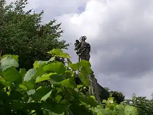 Madonnenstatue im Mariengarten