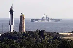 Die beiden Leuchttürme am Cape Henry