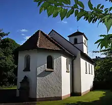 Fraulautern, Alte Pfarrkirche „Heiligste Dreifaltigkeit“ aus dem 16. Jahrhundert, heute Friedhofskapelle St. Apollonia