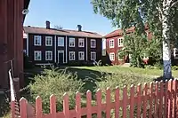 Hälsingegård Gästgivars in Vallsta