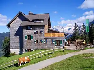 Gablonzer Hütte mit Dachstein