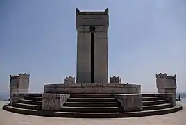 Mausoleum mit dem Sarkophag D’Annunzios