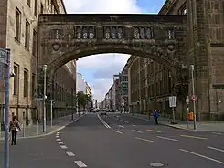 Verbindungsbrücke zwischen Block I und II